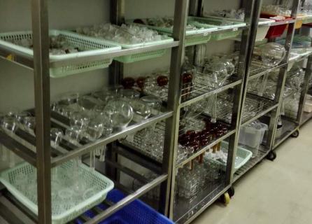 洗瓶工受傷嚴(yán)重索賠百萬，添置洗瓶機(jī)請(qǐng)趁早！