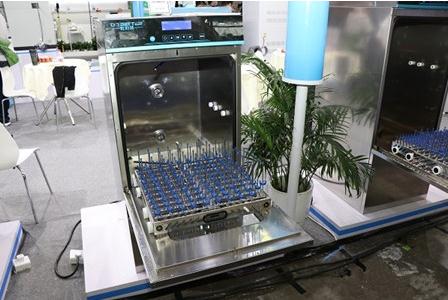 全自動(dòng)洗瓶機(jī)在選用清洗籃架時(shí)應(yīng)注意什么？